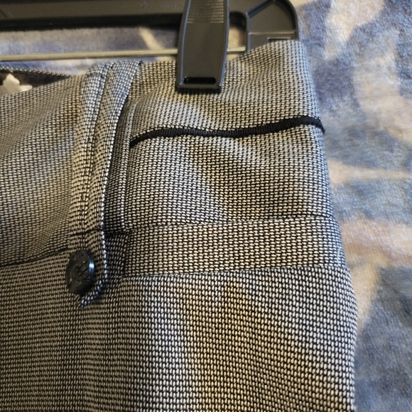 Maurice pants size 5/6, 3 pair for 40$ - Picture 8 of 16